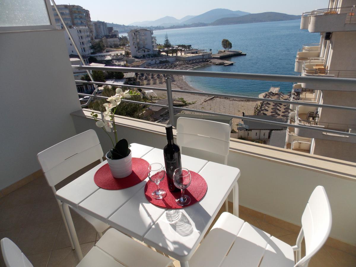 Blue Residence Sarandë Buitenkant foto