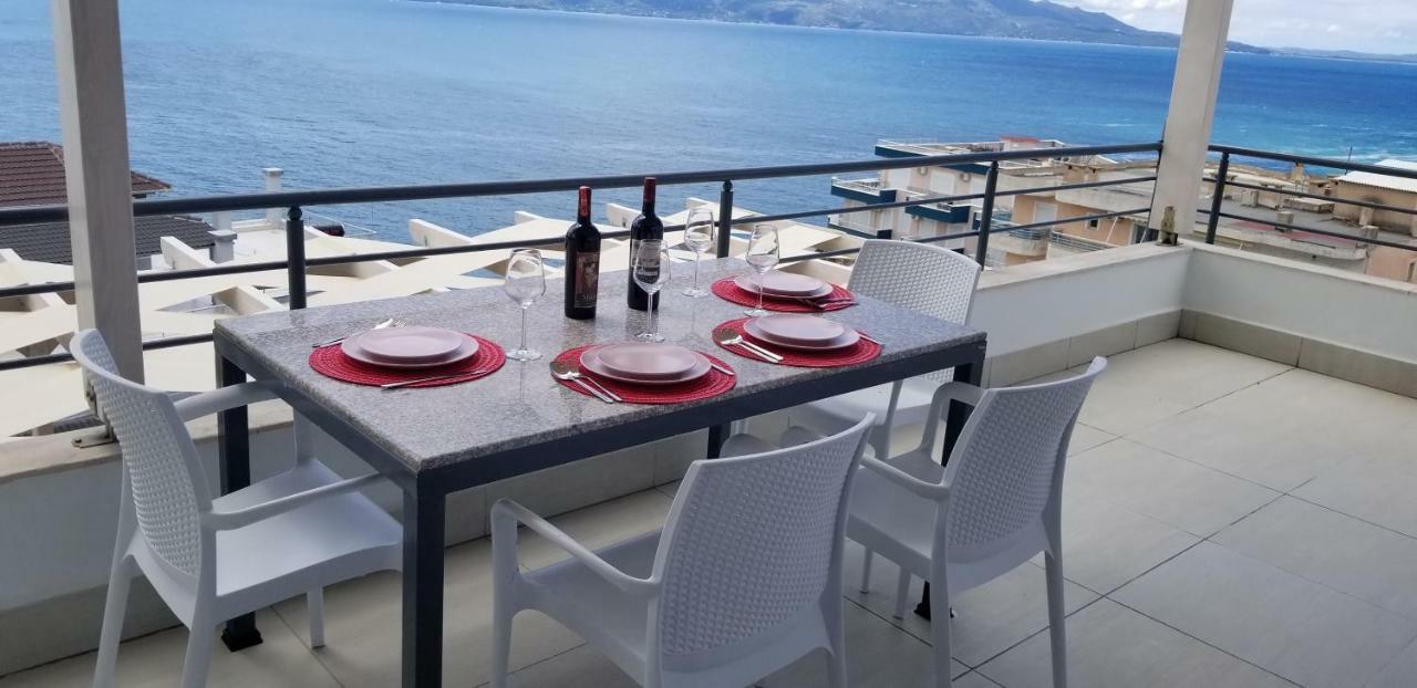 Blue Residence Sarandë Buitenkant foto